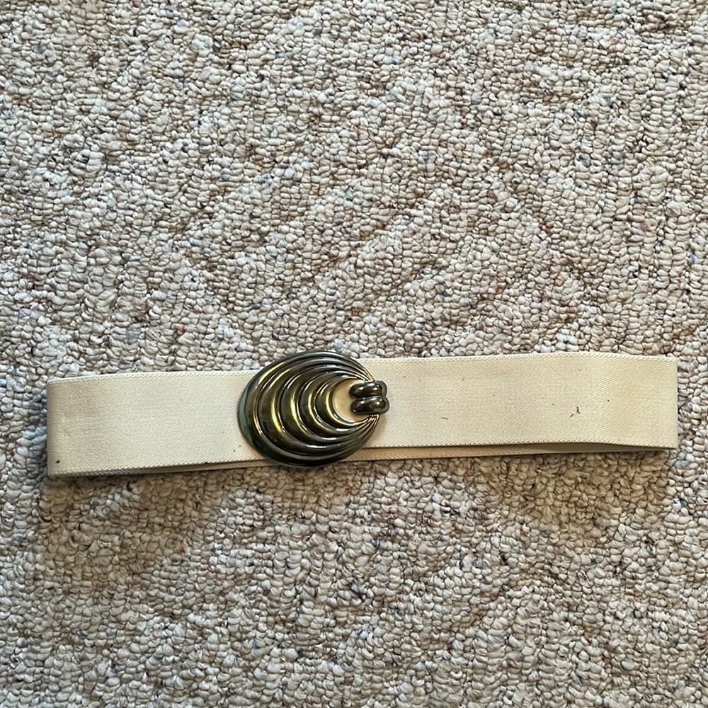 Vintage cream colored stretch belt